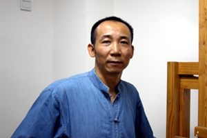 黄菁