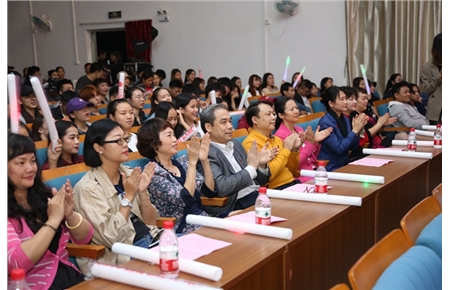 【欢庆华诞】西校区职业技术学院举办音舞专场晚会等活动庆学校80华诞